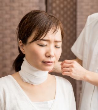 写真：【症状】スポーツや交通事故の後遺症